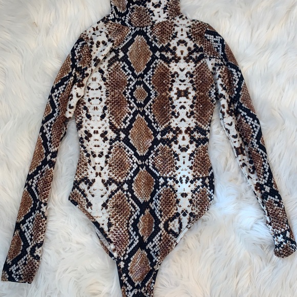 PLT Snake Print Turtle Neck - Picture 2 of 2